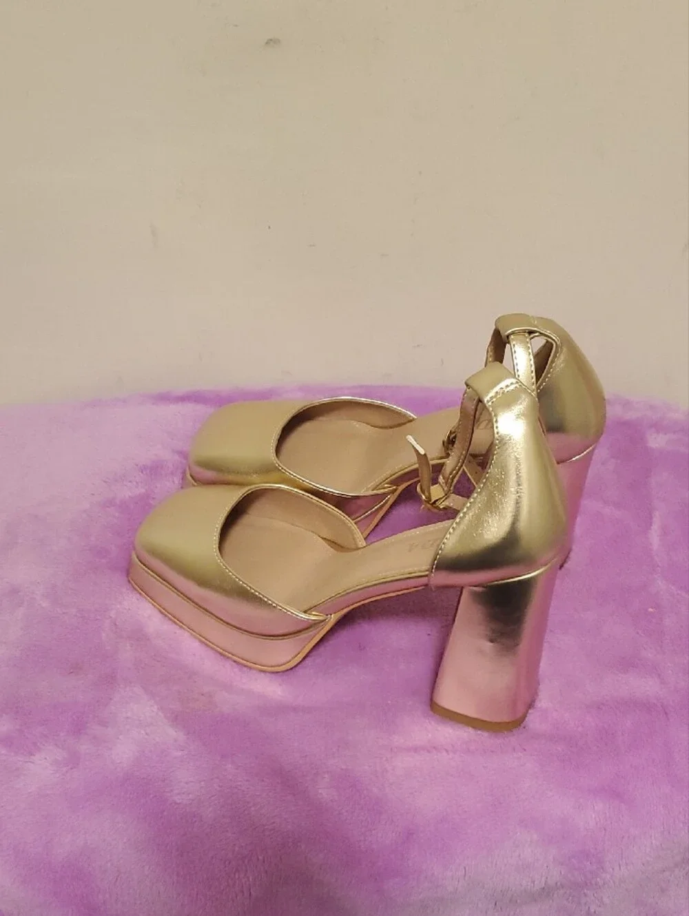 PrettyLittleThing shiny metallic